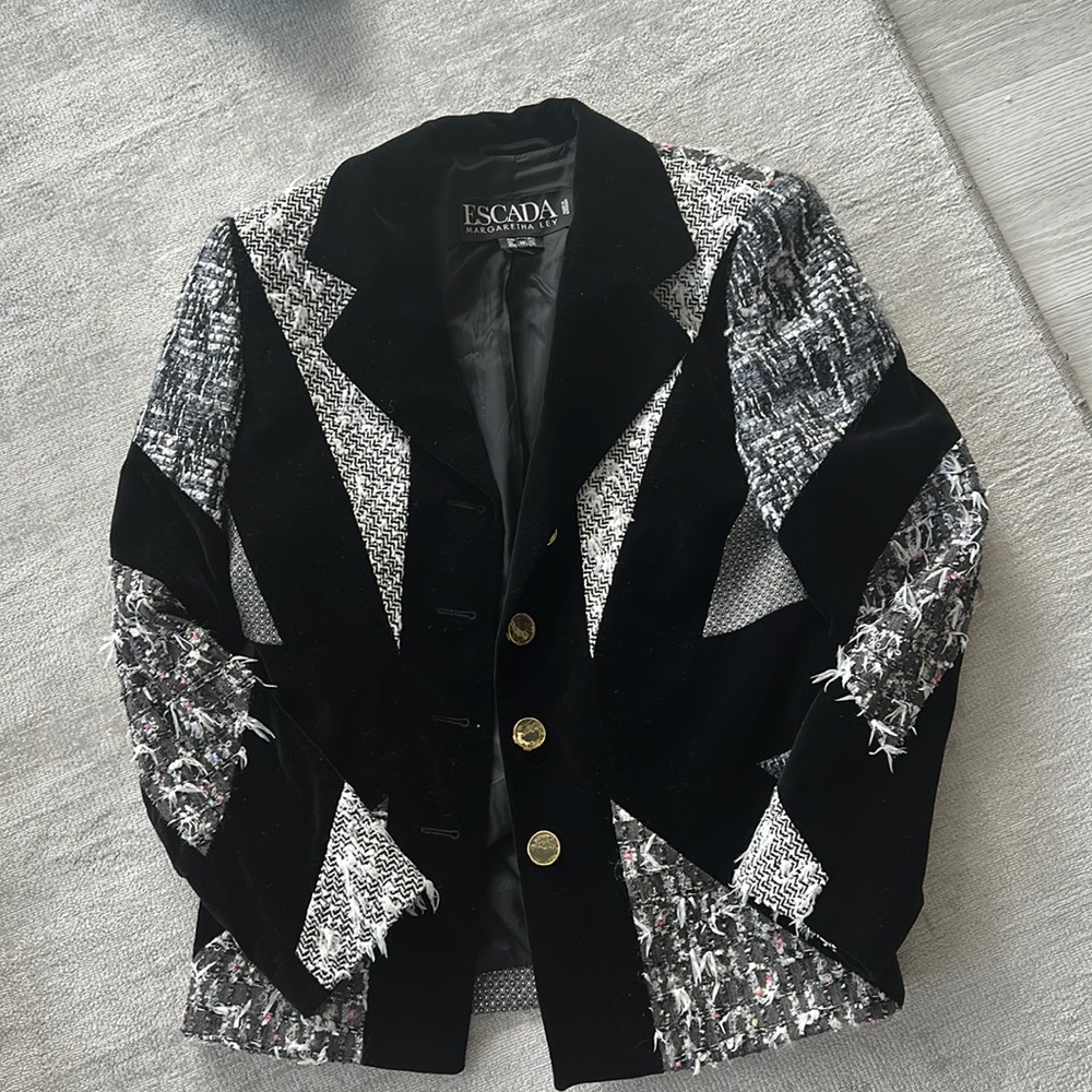 Escada blazer